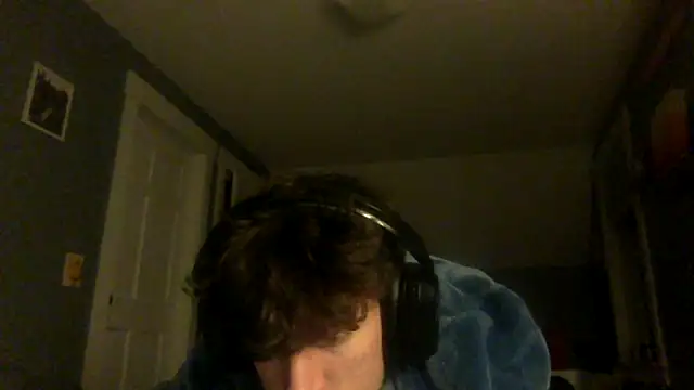Snapshot of KittingGrappler chatting on May 8, 5:02 am KittingGrappler online show from May 8, 5:02 am