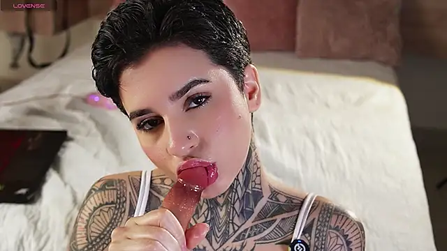 AliceShazaham  online show from March 7, 4:48 pm