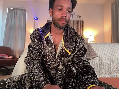 Snapshot of Eduflow22cm chatting on March 1, 9:04 pm Eduflow22cm online show from March 1, 9:04 pm