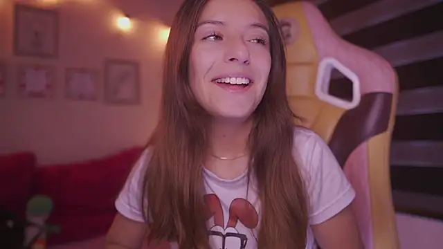 milly kenner online show from February 28, 7:46 pm