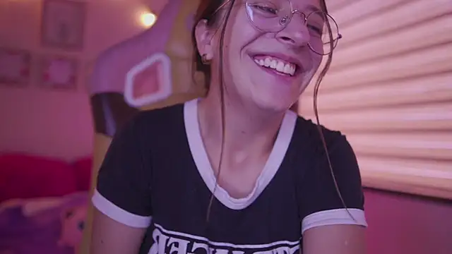 milly kenner online show from April 22, 7:26 pm