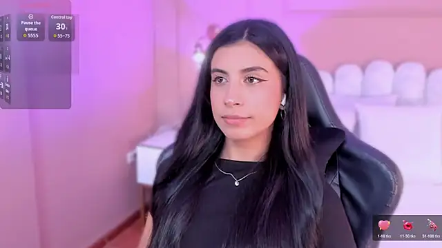 zia cooper online show from April 21, 7:06 pm