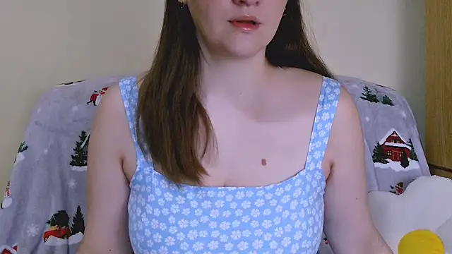 ChubbyMaia online show from January 1, 2:09 am