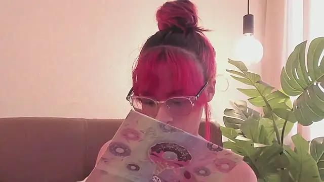 RedMeloddy online show from February 22, 7:36 pm