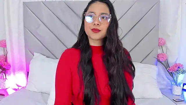 Snapshot of AnnaQueen_ chatting on December 24, 1:50 pm AnnaQueen  online show from December 24, 1:50 pm