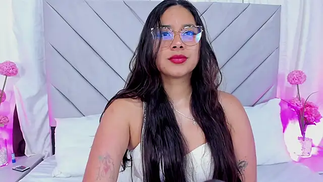 Snapshot of AnnaQueen_ chatting on January 11, 4:14 pm AnnaQueen  online show from January 11, 4:14 pm