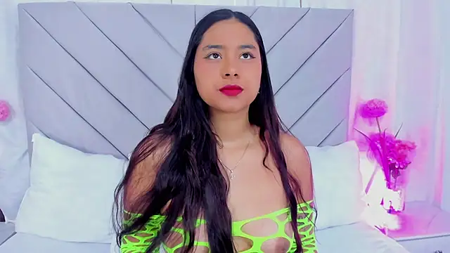 Snapshot of AnnaQueen_ chatting on January 24, 4:17 pm AnnaQueen  online show from January 24, 4:17 pm