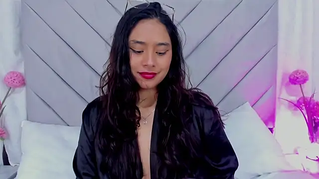 Snapshot of AnnaQueen_ chatting on February 1, 7:55 pm AnnaQueen  online show from February 1, 7:55 pm