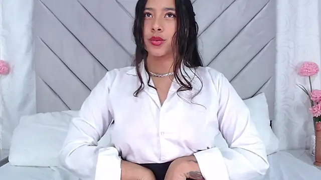 Snapshot of AnnaQueen_ chatting on March 7, 8:11 pm AnnaQueen  online show from March 7, 8:11 pm