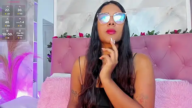 Snapshot of AnnaQueen_ chatting on September 24, 11:13 am AnnaQueen  online show from September 24, 11:13 am