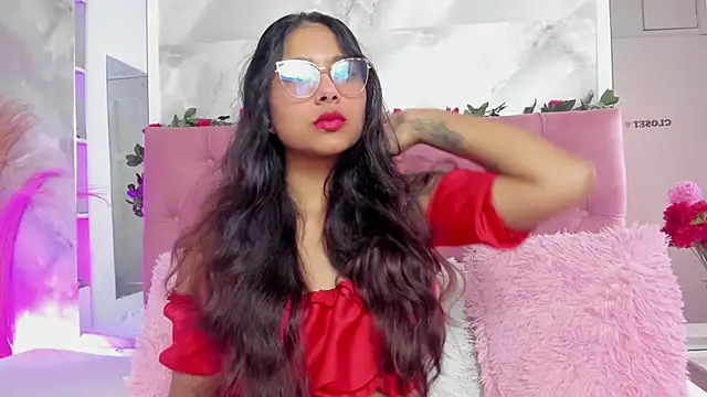 Snapshot of AnnaQueen_ chatting on October 1, 4:24 pm AnnaQueen  online show from October 1, 4:24 pm