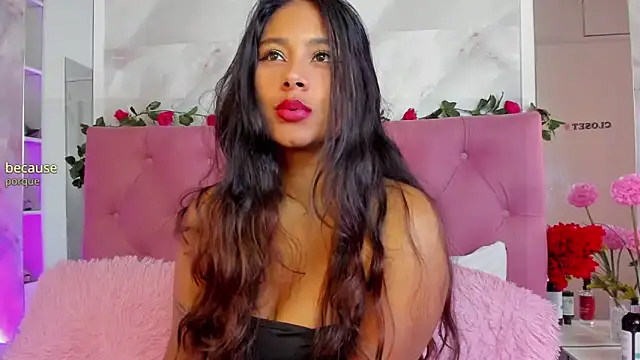 Snapshot of AnnaQueen_ chatting on October 14, 5:36 pm AnnaQueen  online show from October 14, 5:36 pm