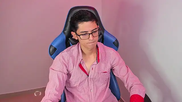 Ethan Sai    online show from January 10, 1:32 am