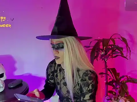 Regiina Doll online show from October 10, 2:10 am