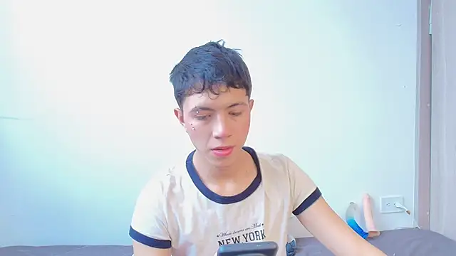 Justyn Ross online show from September 26, 3:49 pm