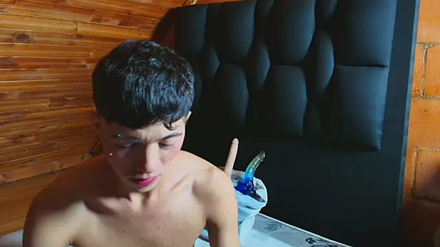 Justyn Ross online show from November 14, 12:15 pm