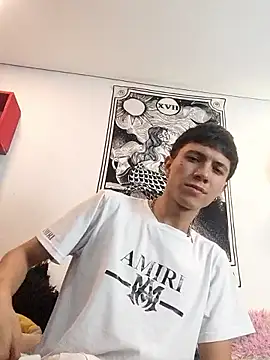 Justyn Ross online show from January 14, 3:01 am