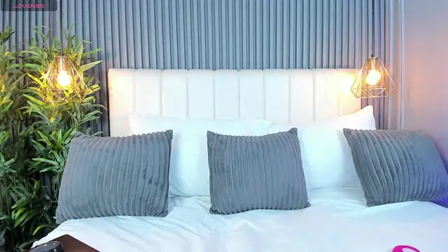 LinaGlam online show from November 10, 5:12 pm