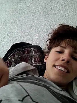 Lyrass online show from March 8, 2:51 pm