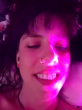 Lyrass online show from April 11, 5:06 pm