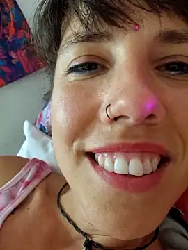 Lyrass online show from April 17, 4:21 pm