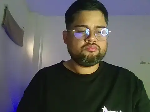 Snapshot of GABRIELGARCIA1313 chatting on July 9, 4:33 pm GABRIELGARCIA1313 online show from July 9, 4:33 pm