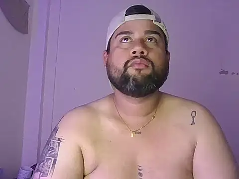 Snapshot of GABRIELGARCIA1313 chatting on July 31, 11:04 pm GABRIELGARCIA1313 online show from July 31, 11:04 pm