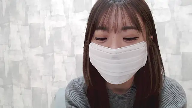 LOVE MOMO LOVE online show from October 10, 10:58 am