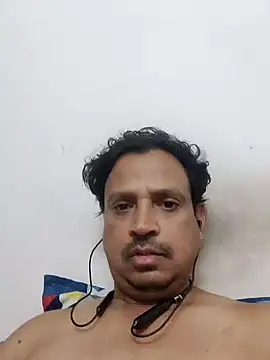 Raj1043 online show from December 12, 7:15 pm