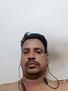 Raj1043 online show from February 19, 6:43 pm