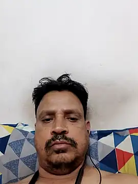 Raj1043 online show from February 27, 6:42 pm