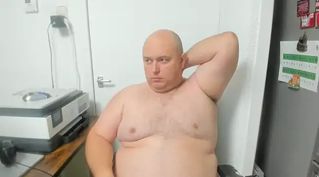 BigromeoXX online show from December 12, 5:37 pm