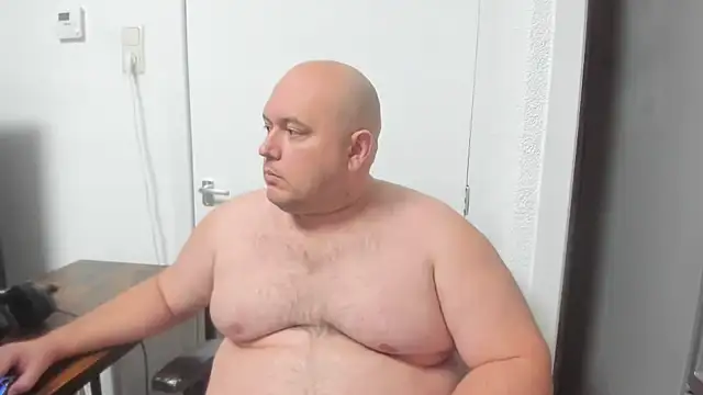 BigromeoXX online show from December 26, 8:00 pm