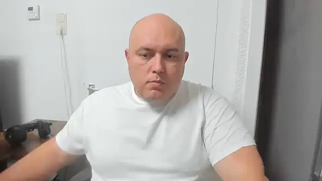 BigromeoXX online show from December 30, 7:11 pm