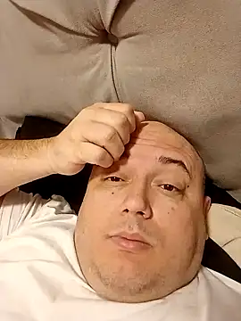 BigromeoXX online show from January 1, 10:32 am