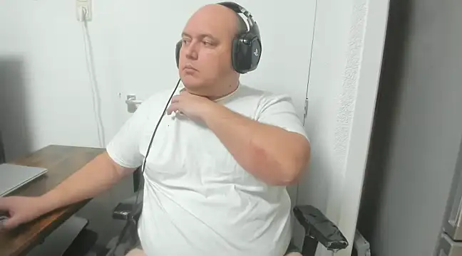 BigromeoXX online show from January 16, 6:59 pm