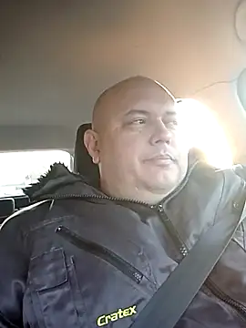 BigromeoXX online show from November 6, 7:09 am