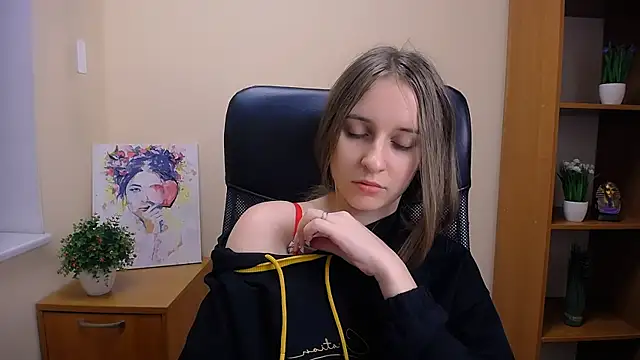  Nicole new online show from December 3, 12:49 pm