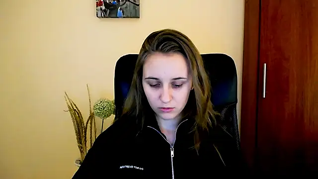  Nicole new online show from January 6, 4:13 pm