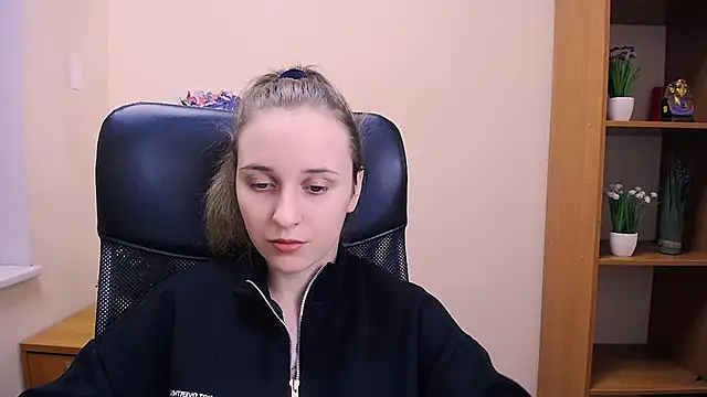  Nicole new online show from January 24, 10:21 am