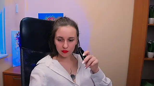  Nicole new online show from February 17, 4:04 pm