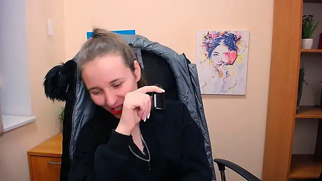  Nicole new online show from February 24, 3:42 pm