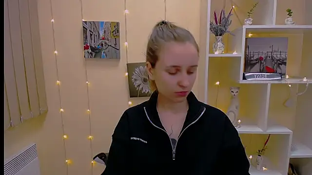  Nicole new online show from March 5, 12:44 pm