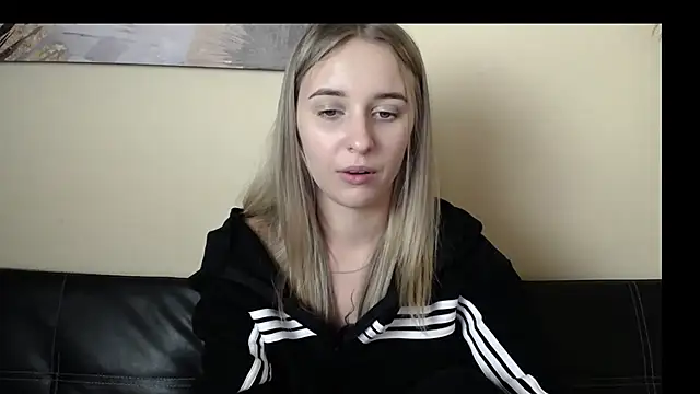  Nicole new online show from November 14, 1:43 pm