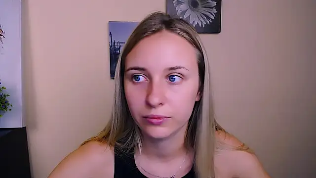 Snapshot of _Nicole_new chatting on July 26, 10:11 am Nicole new online show from July 26, 10:11 am