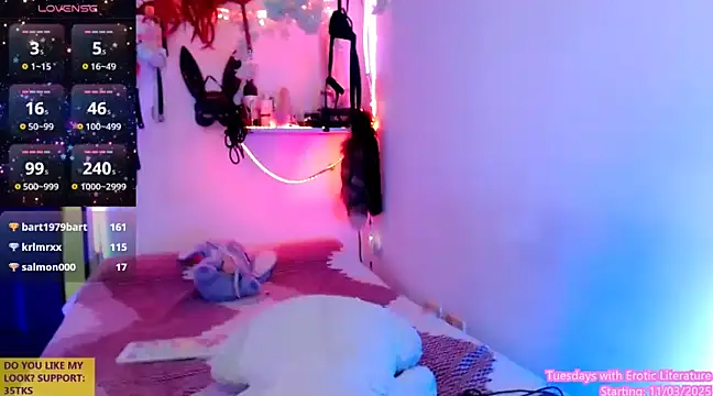 Snapshot of rosse_ivy chatting on March 8, 6:37 pm rosse ivy online show from March 8, 6:37 pm