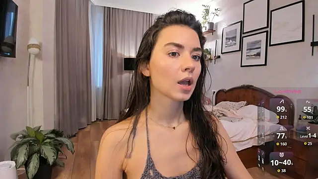 Snapshot of NicoleLuv chatting on April 28, 4:01 pm NicoleLuv online show from April 28, 4:01 pm