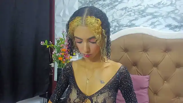 Queen Cuarxxo online show from December 16, 11:39 pm