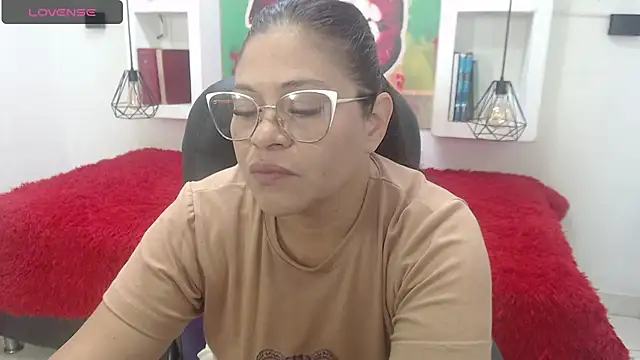 sexy lady 0 online show from September 30, 11:48 am