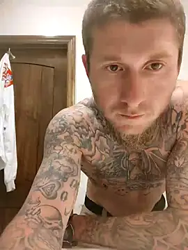 Snapshot of jtw14 chatting on February 4, 3:04 pm jtw14 online show from February 4, 3:04 pm